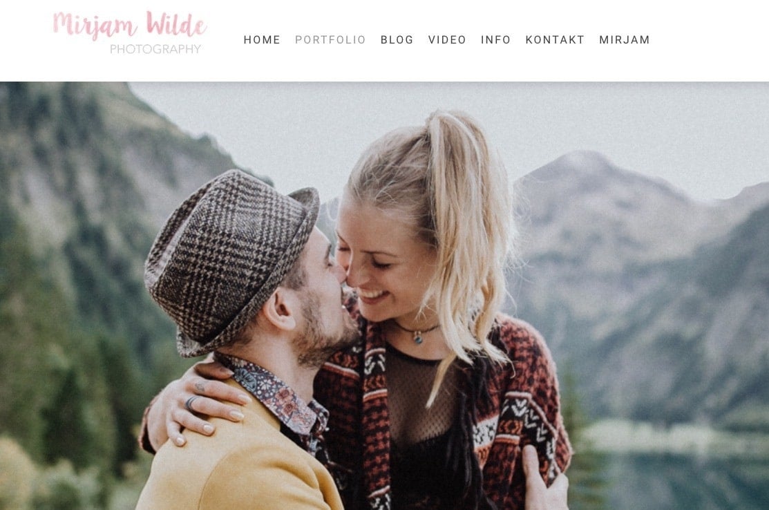 An example of a wedding photography website made with Jimdo