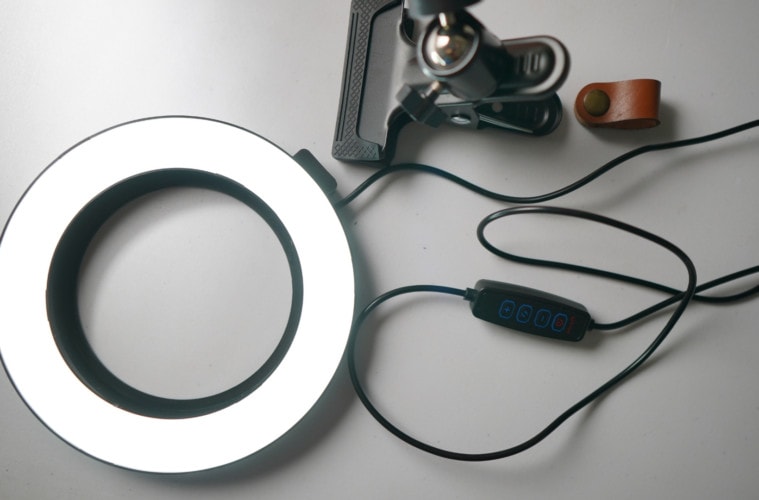 A ring light