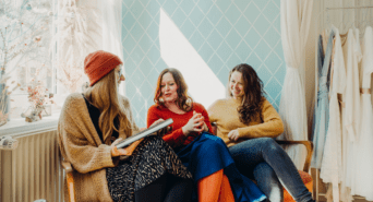 Ina, Eva und Nicole in ihrem Atelier auf St. Pauli