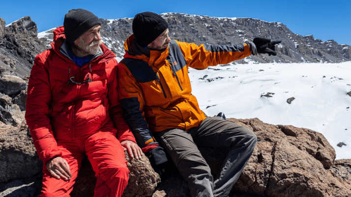 Aaron mit seinem Vater auf dem Kilimandscharo